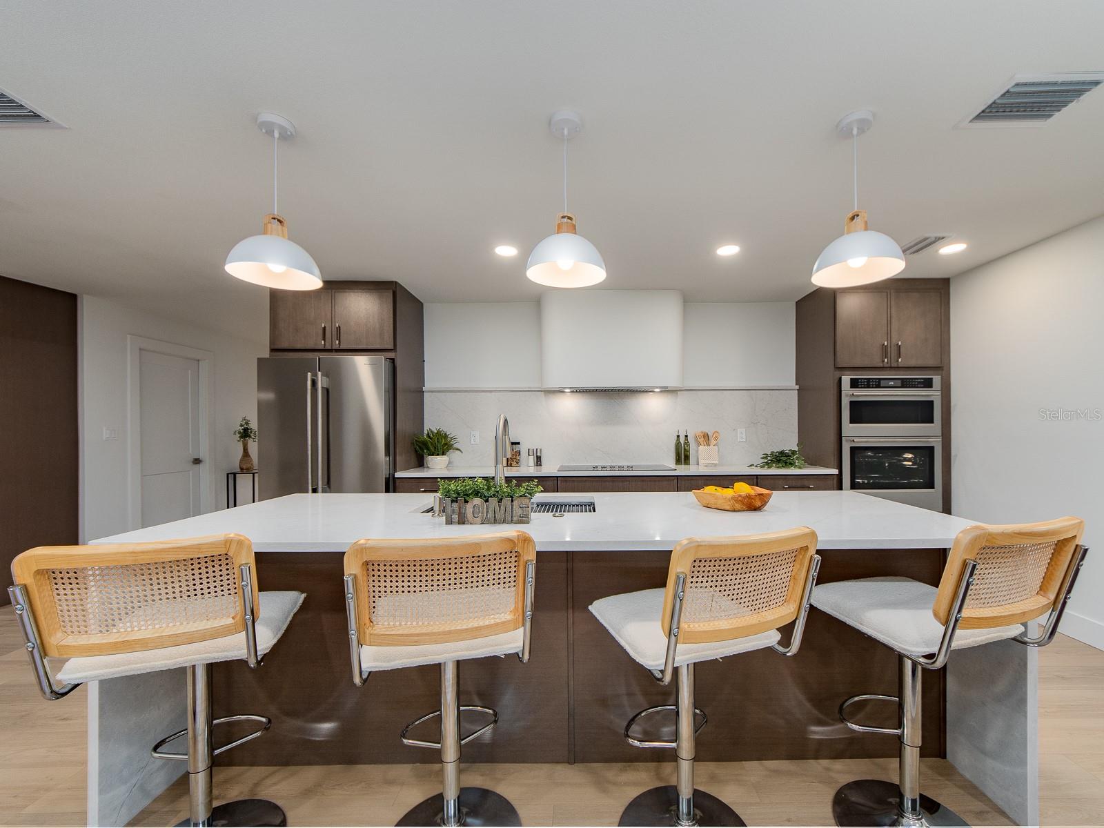 1967 CASTILLE DR — photo 11