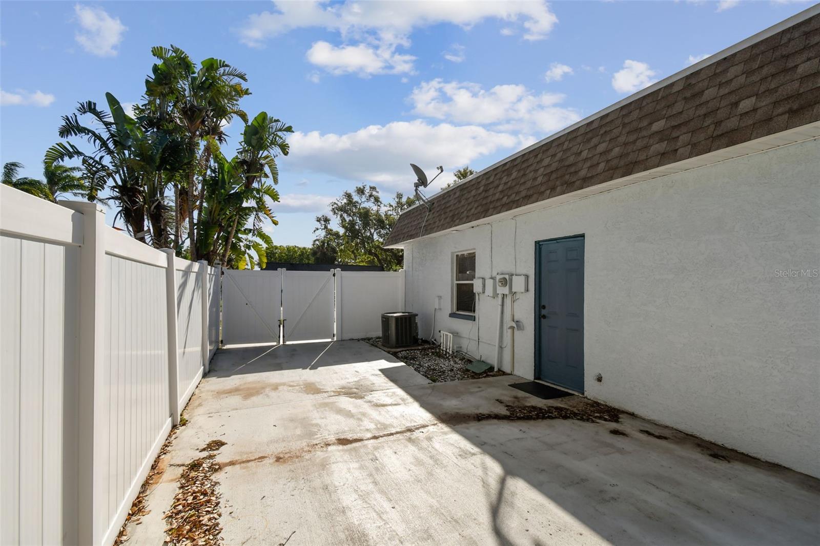 12252 ELDON DR — photo 65