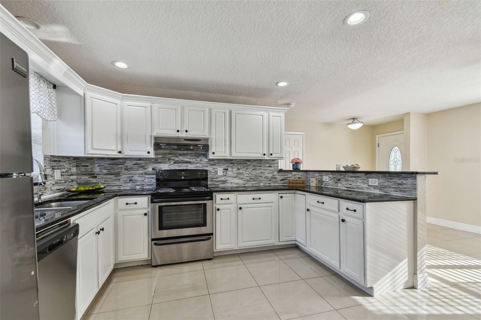 12252 ELDON DR — photo 26