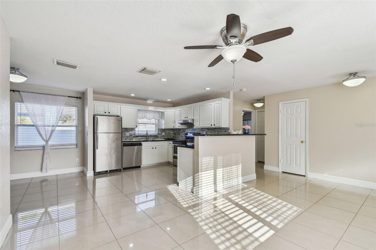 12252 ELDON DR — photo 24