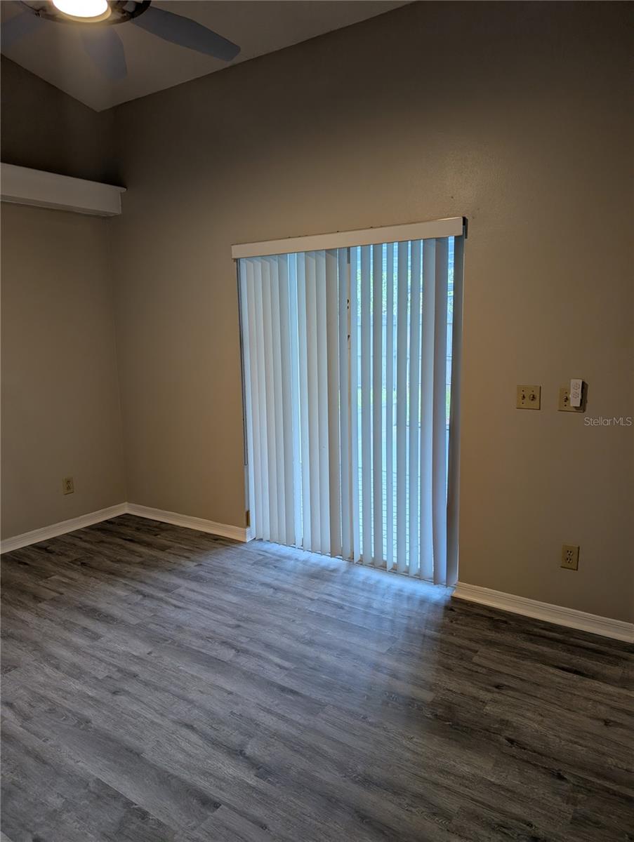 4205 BARRET AVE — photo 18