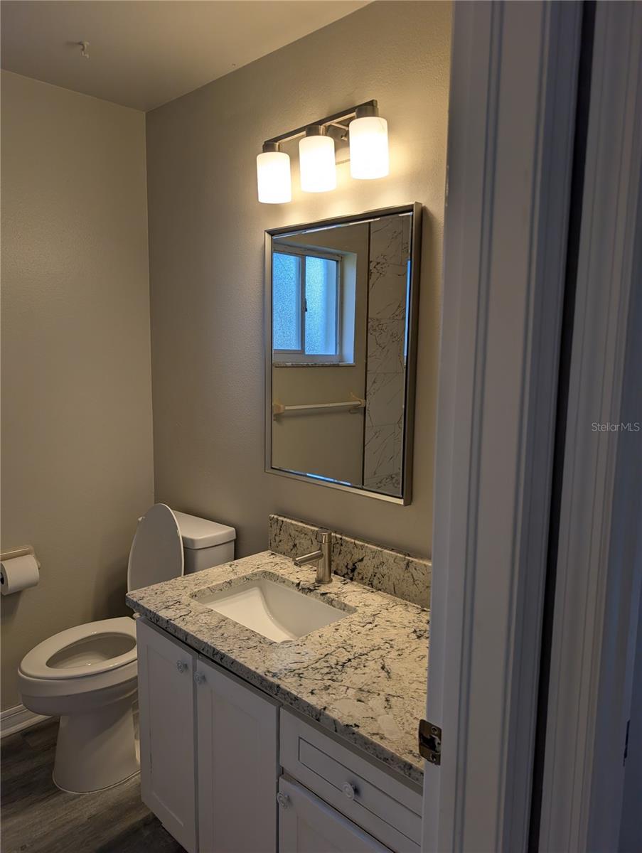 4205 BARRET AVE — photo 8