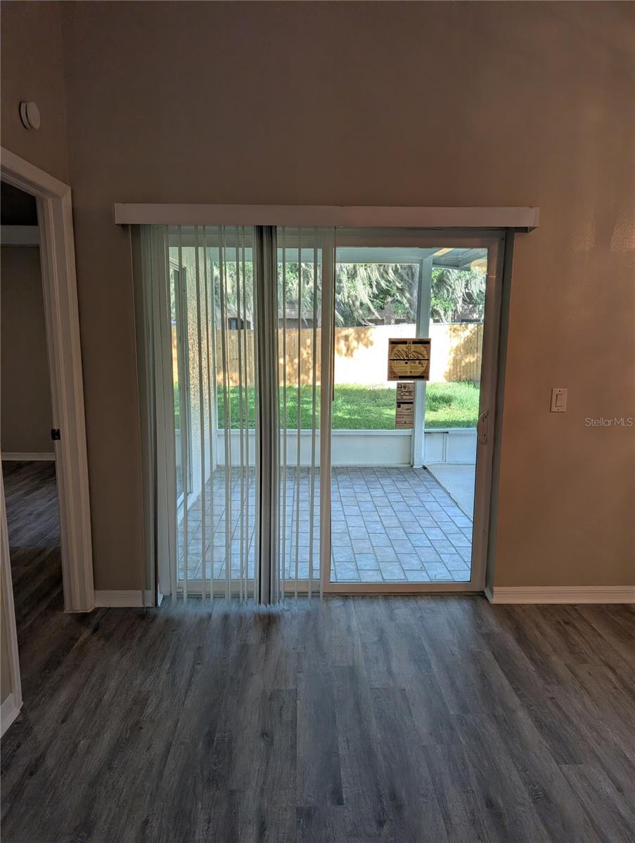 4205 BARRET AVE — photo 16