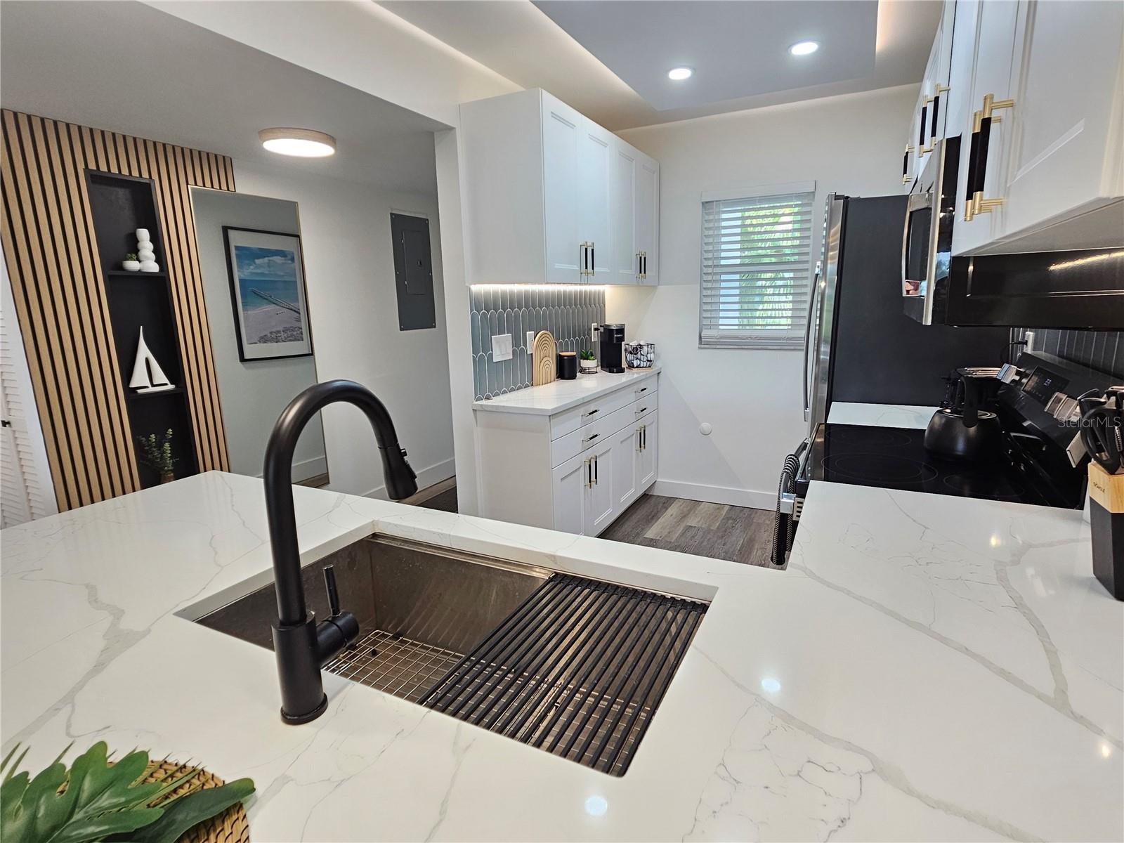 437 CERROMAR LN #424 — photo 31