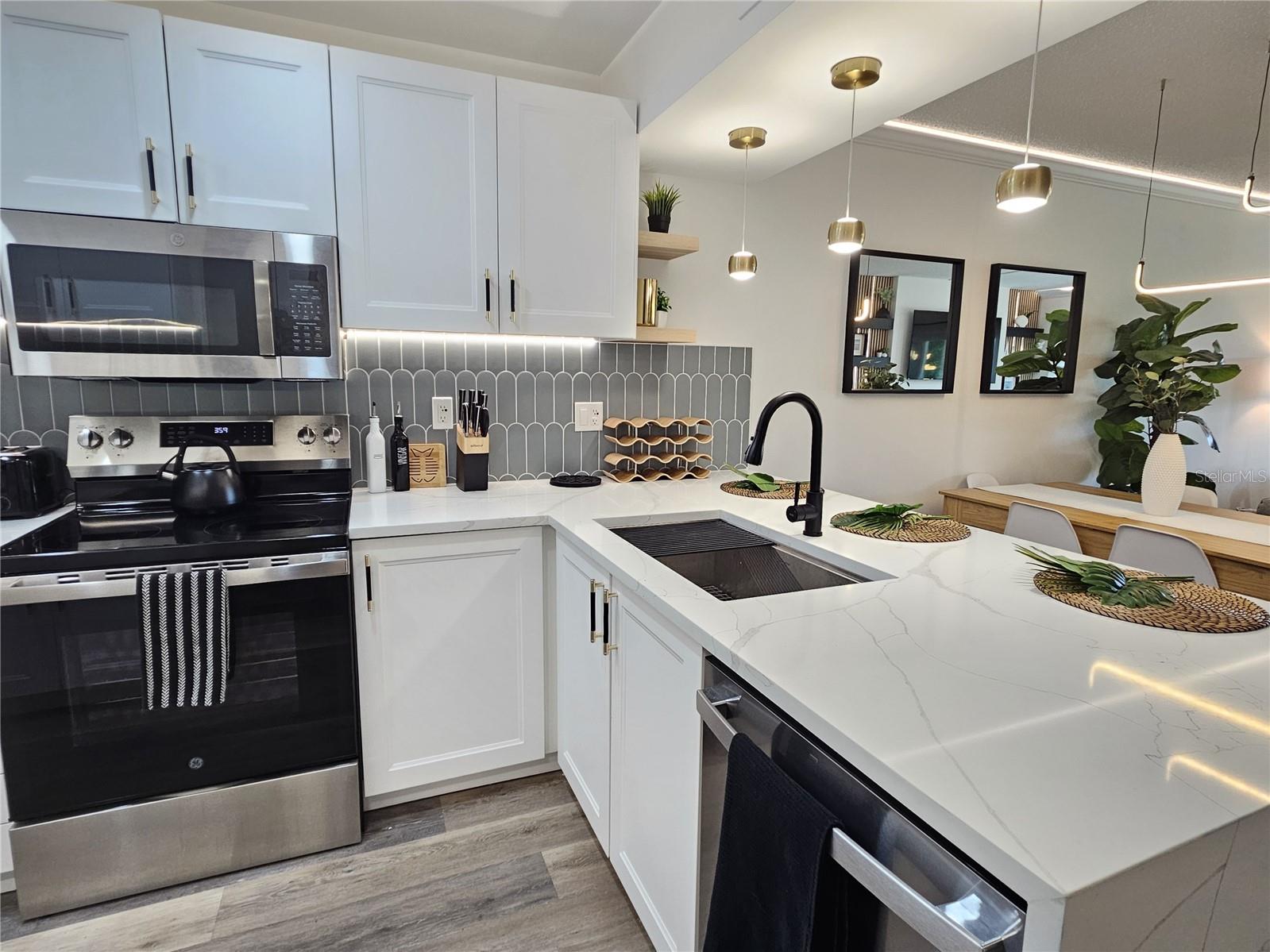 437 CERROMAR LN #424 — photo 30