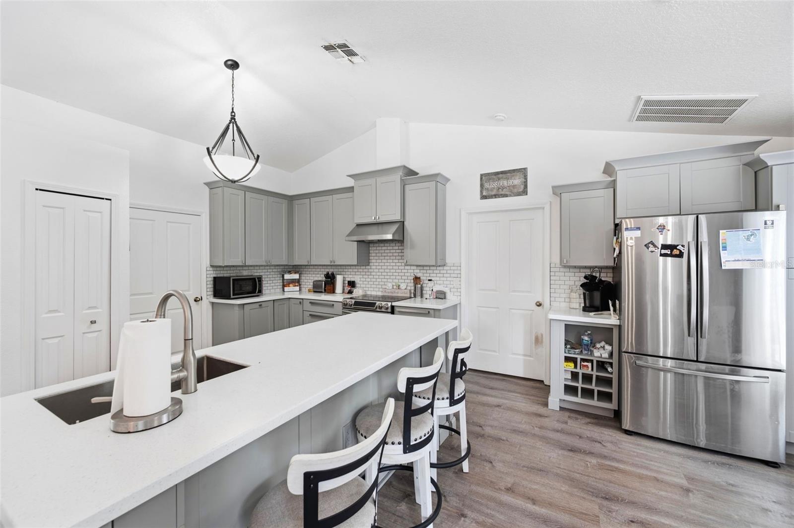 11240 MARQUERITE AVE — photo 8