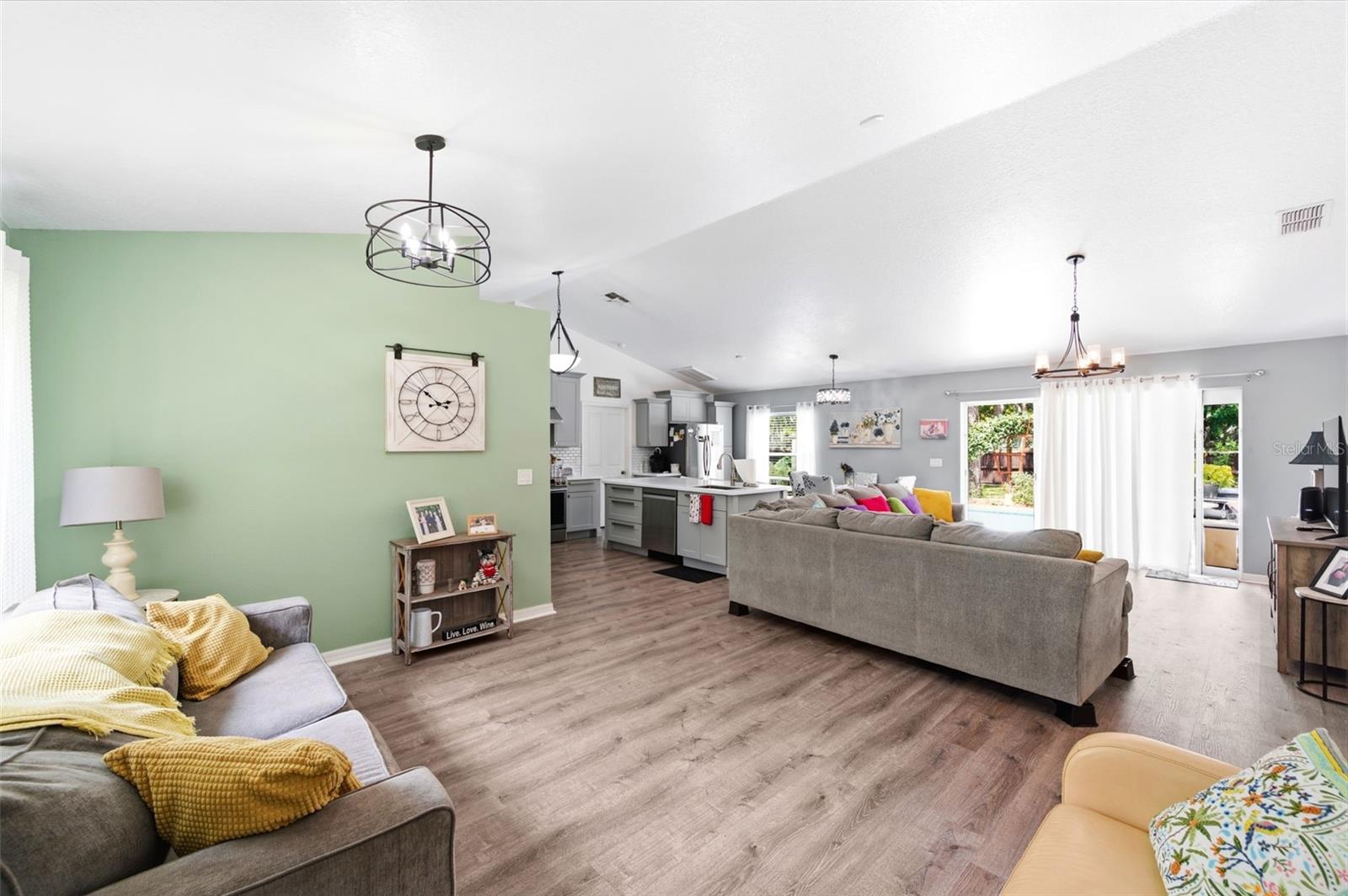 11240 MARQUERITE AVE — photo 15