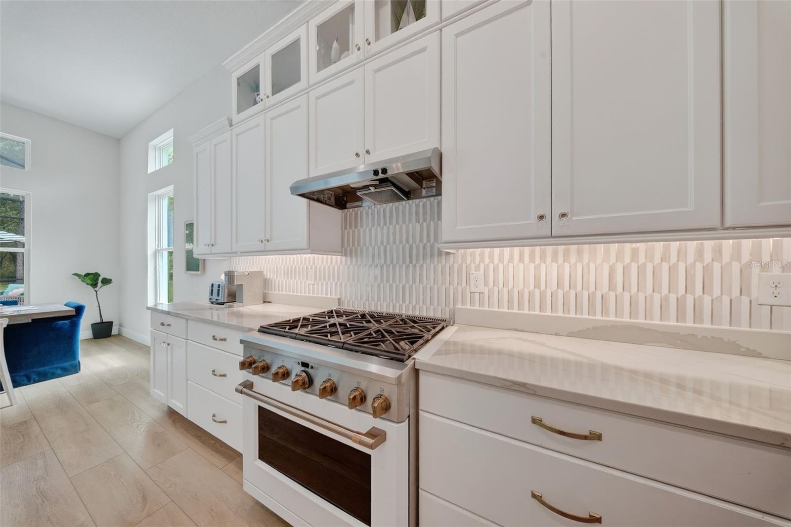 2304 CLEMENT RD — photo 15