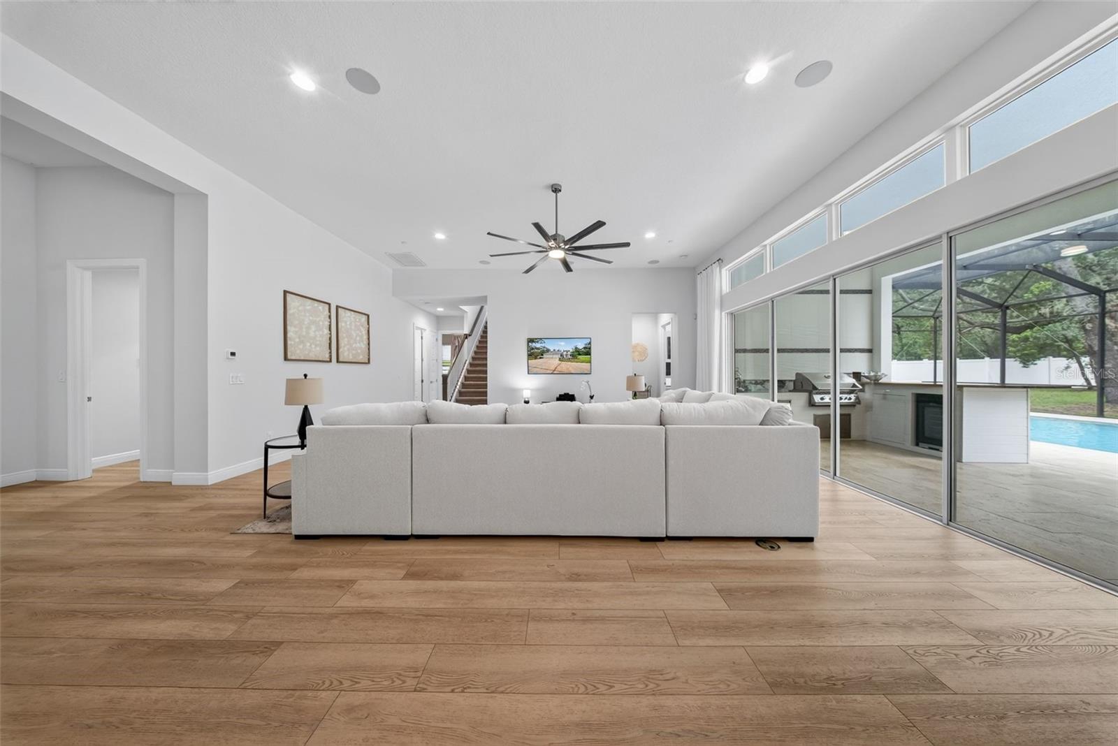 2304 CLEMENT RD — photo 19