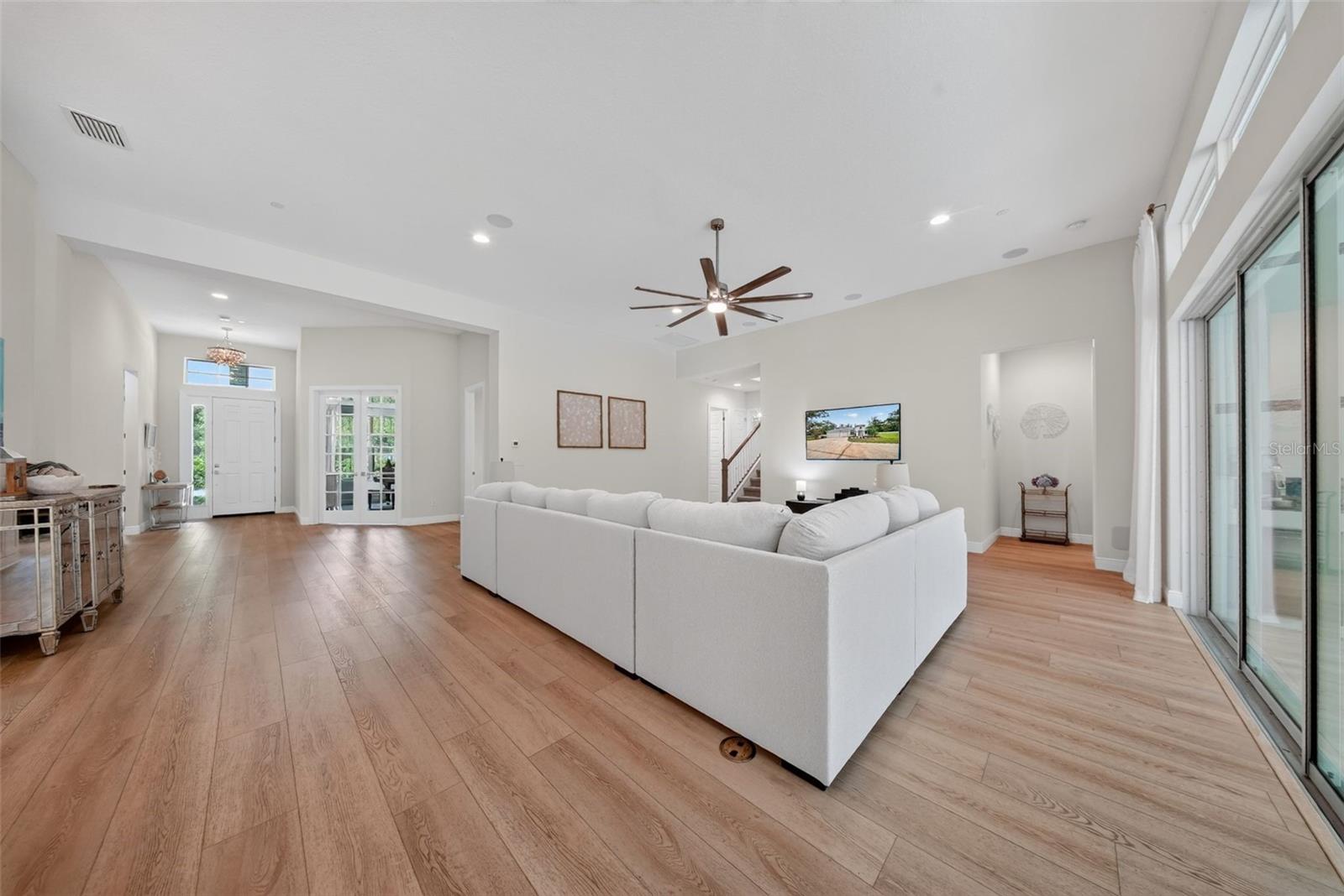 2304 CLEMENT RD — photo 21