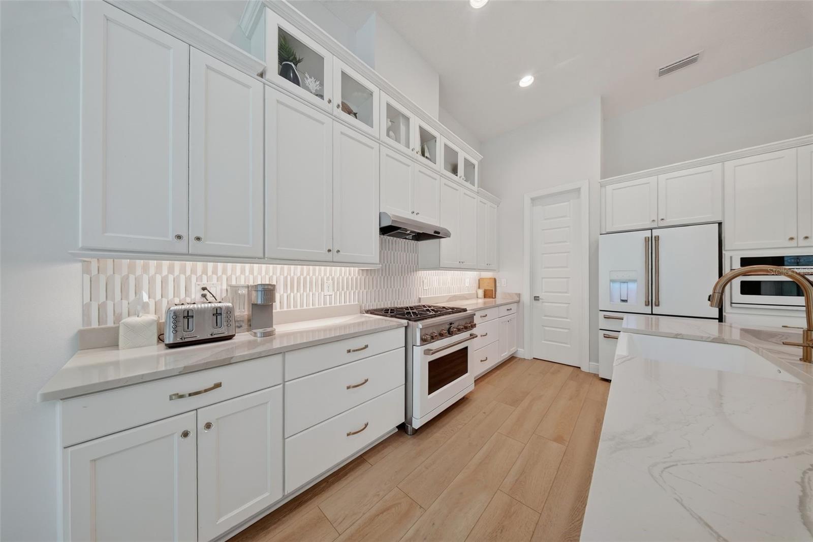 2304 CLEMENT RD — photo 14