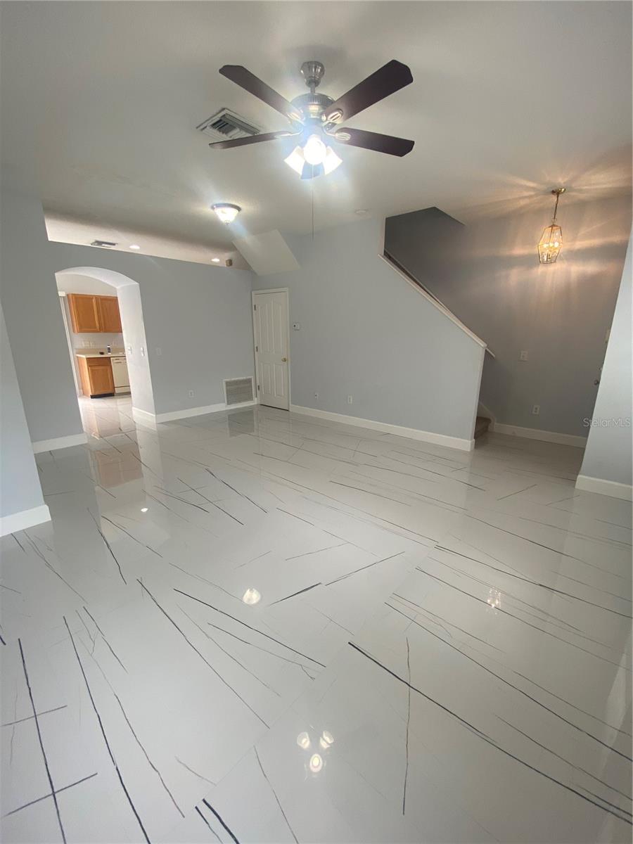 10103 BELLEVILLE PL — photo 2