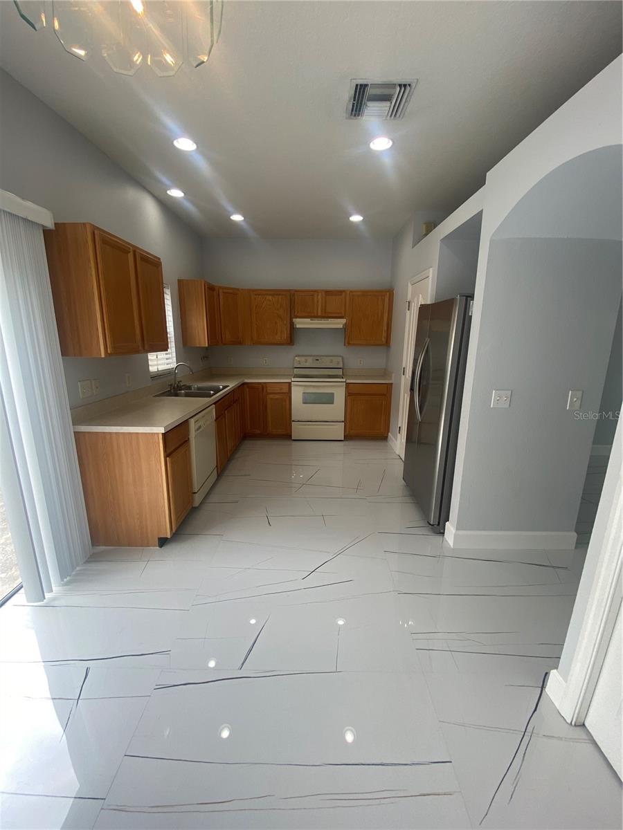10103 BELLEVILLE PL — photo 5