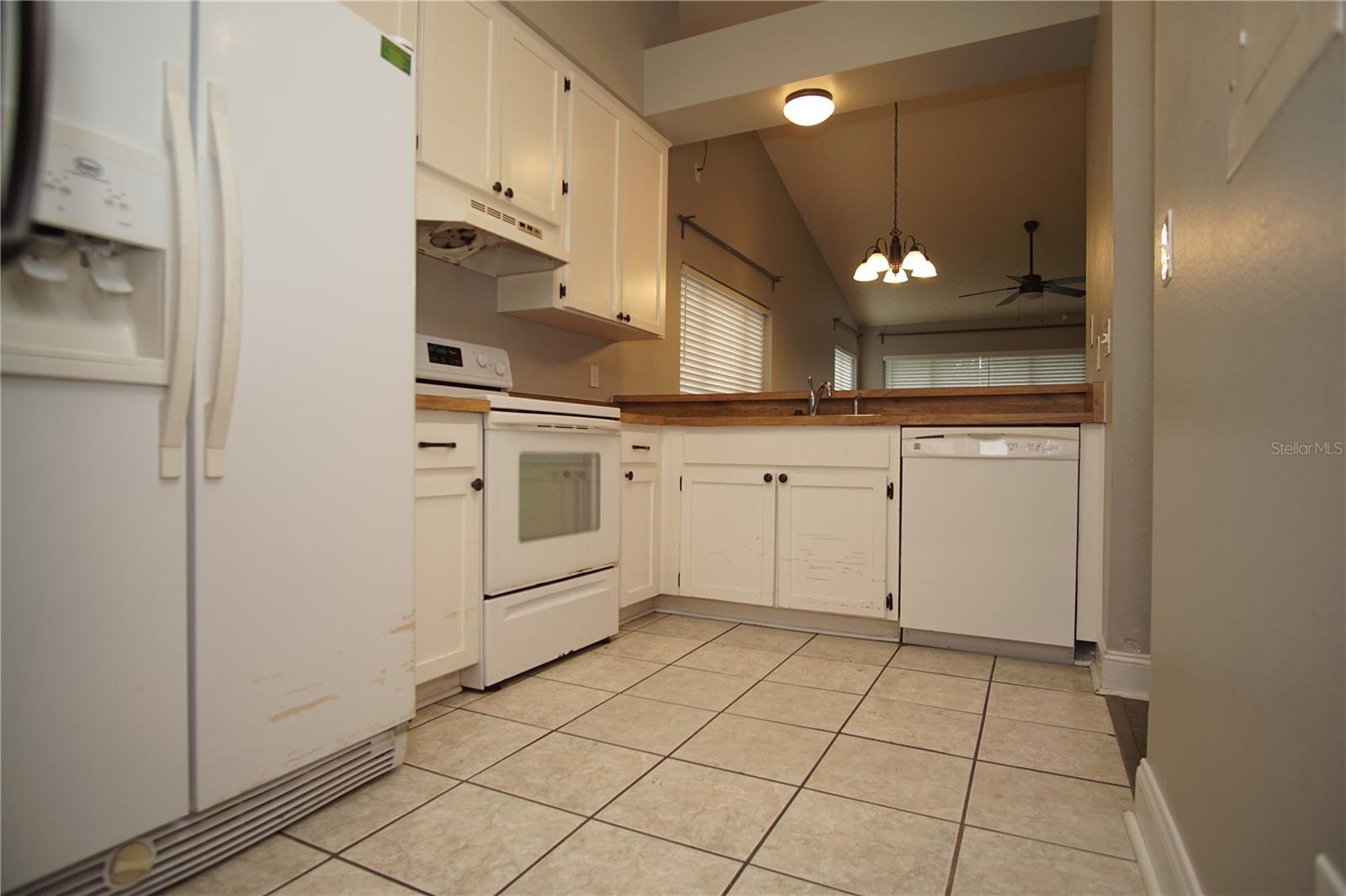 7807 AMBERLEA CT #7807 — photo 5