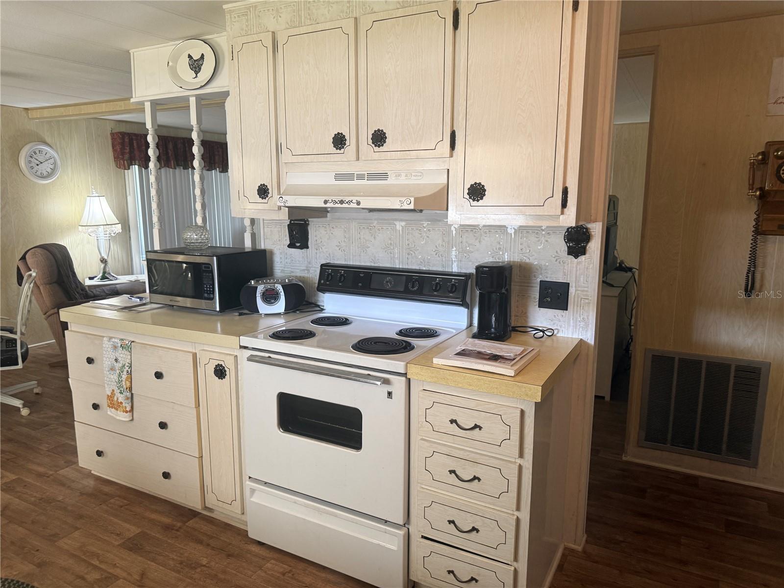 37529 ATTICA AVE — photo 16