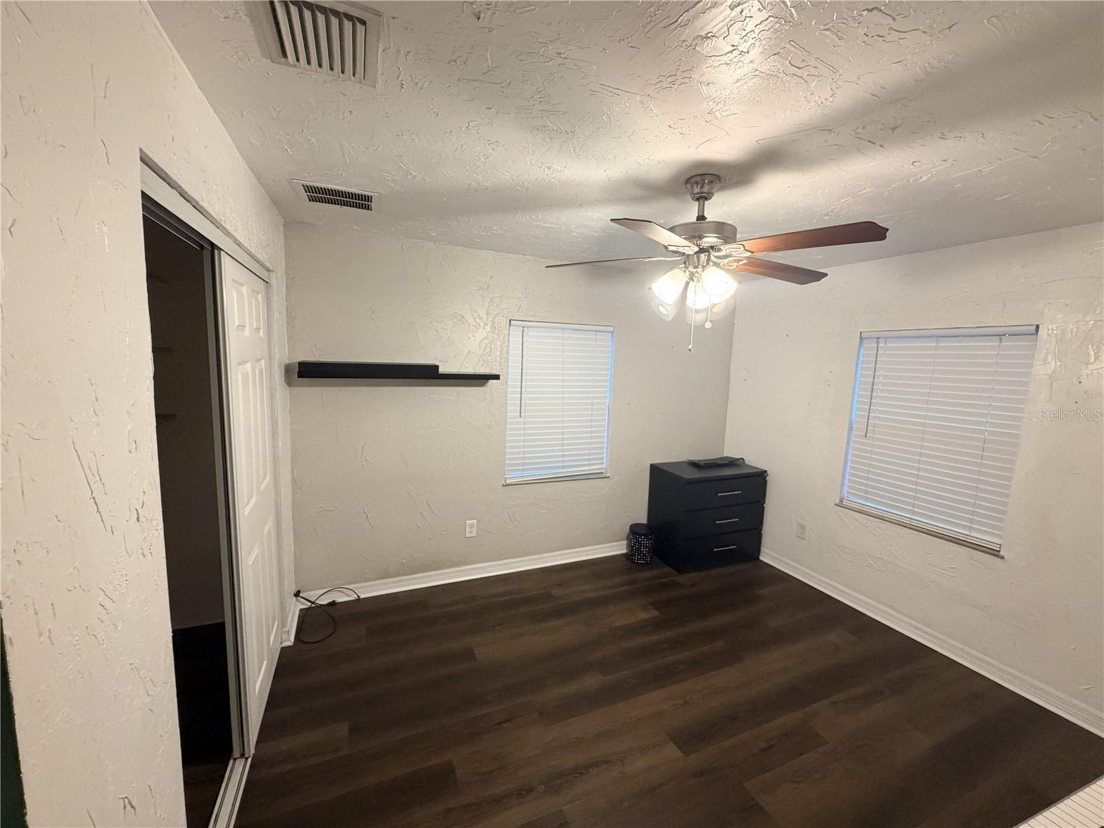 1707 W COMANCHE AVE — photo 8