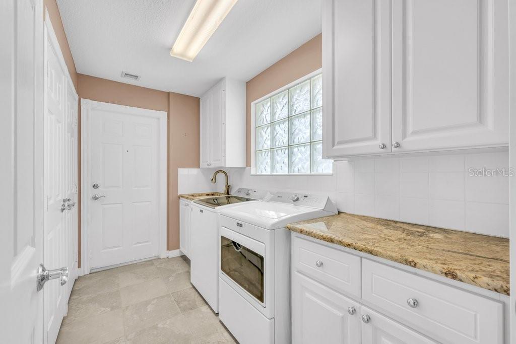 7617 CAMMINARE DR — photo 21