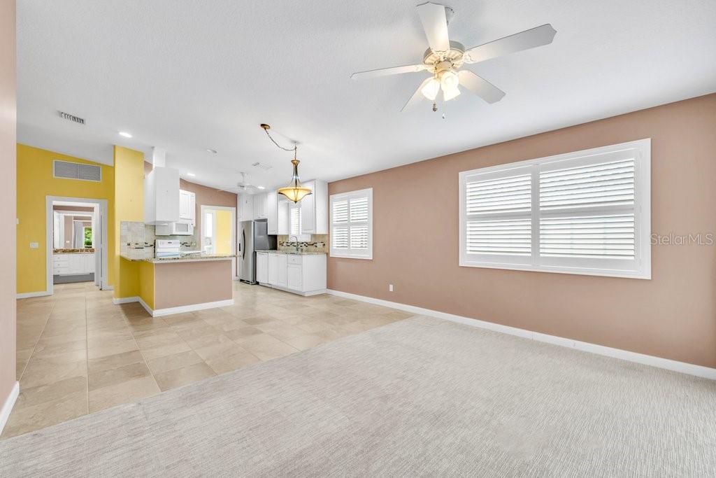 7617 CAMMINARE DR — photo 9
