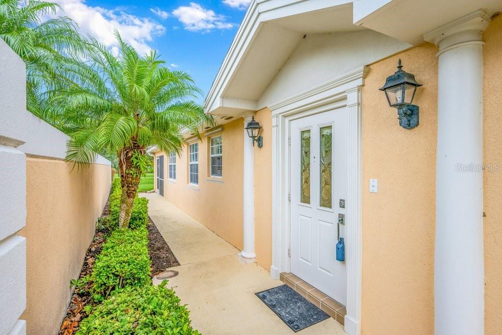 7617 CAMMINARE DR — photo 34