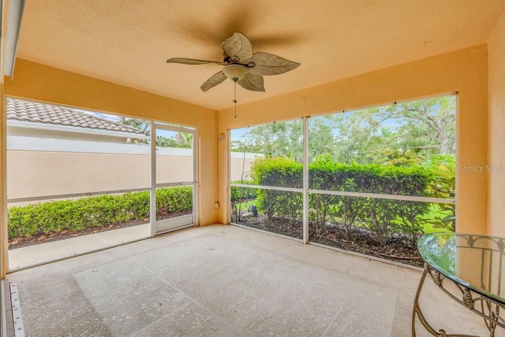 7617 CAMMINARE DR — photo 22
