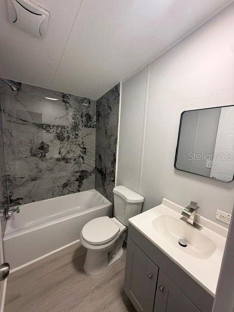 10405 JUNGLE ST — photo 24