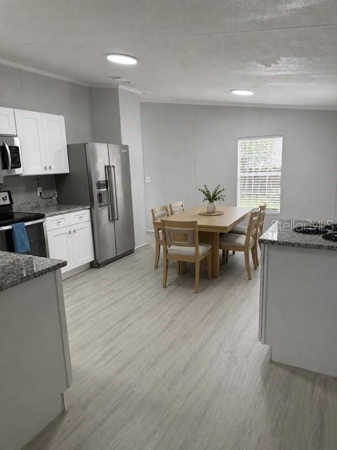 10405 JUNGLE ST — photo 12