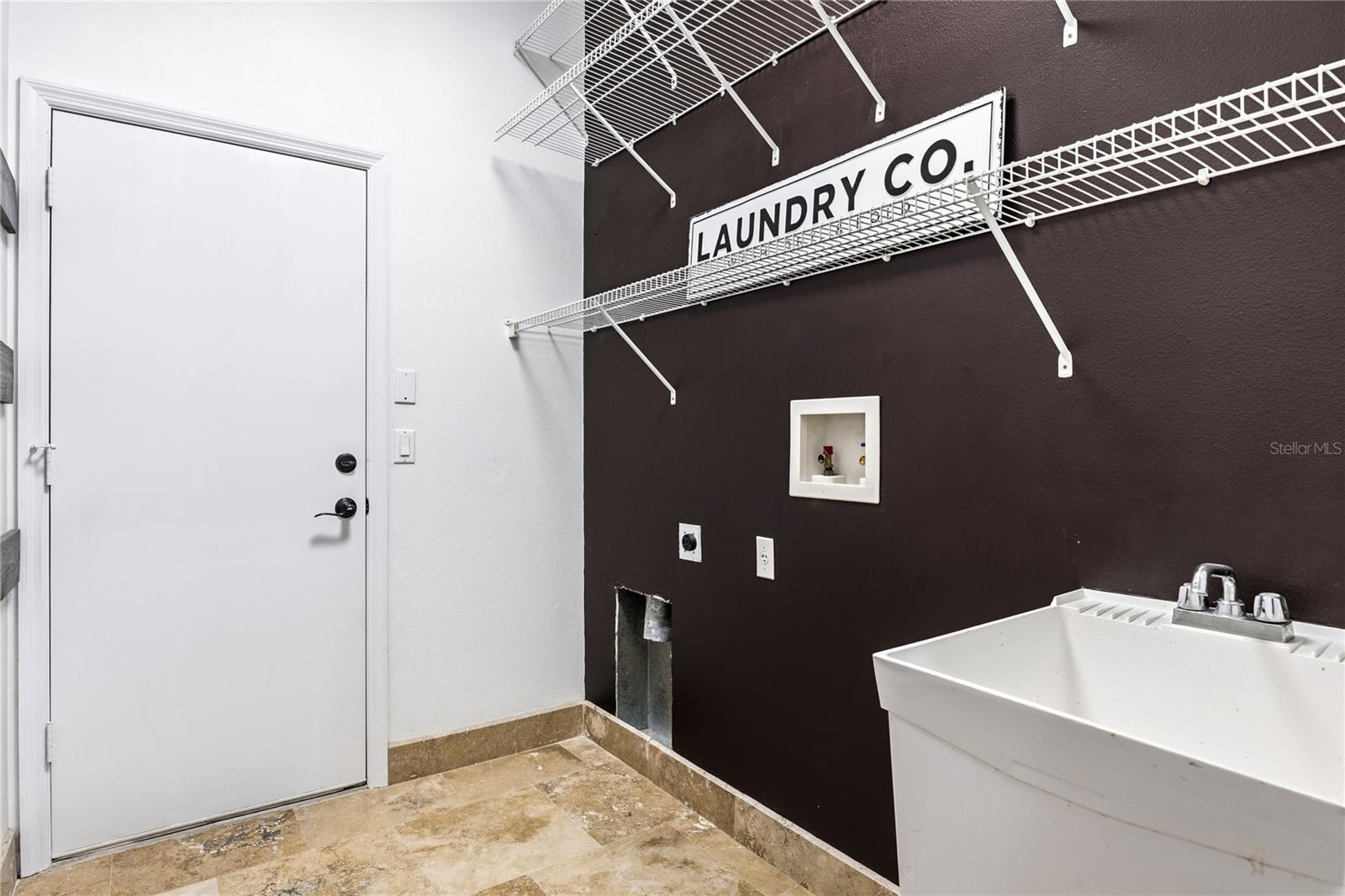 5522 REFLECTIONS BLVD — photo 31