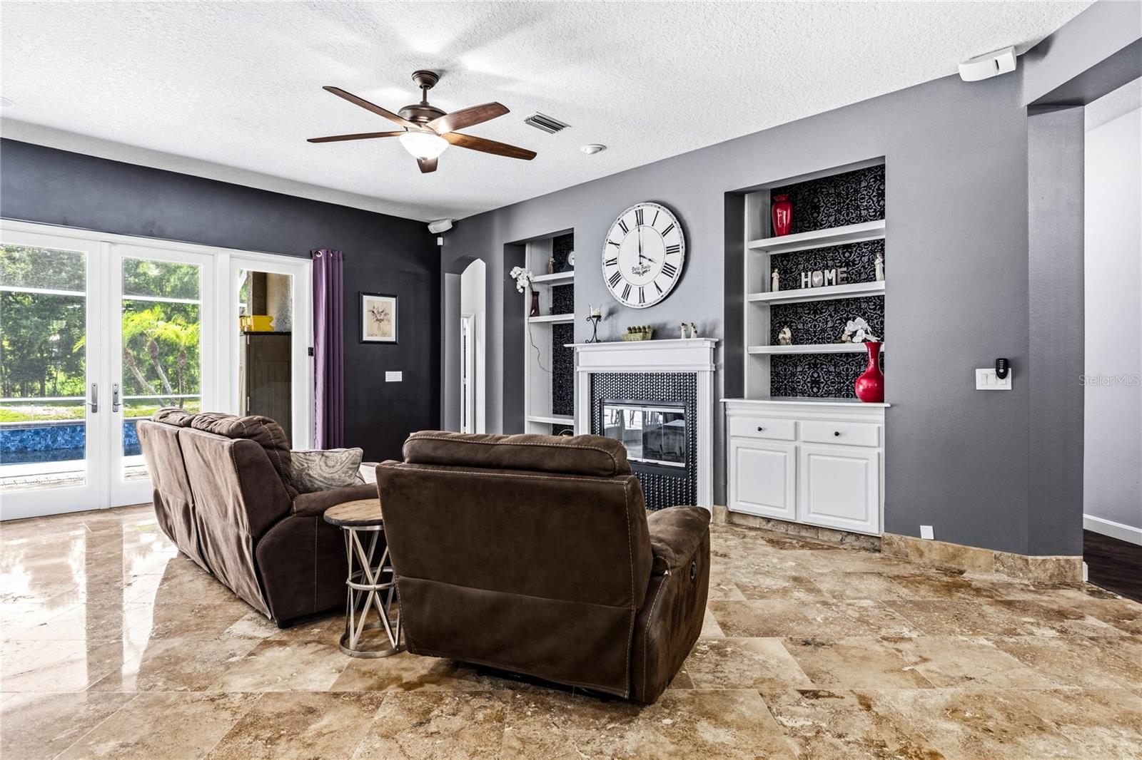 5522 REFLECTIONS BLVD — photo 4