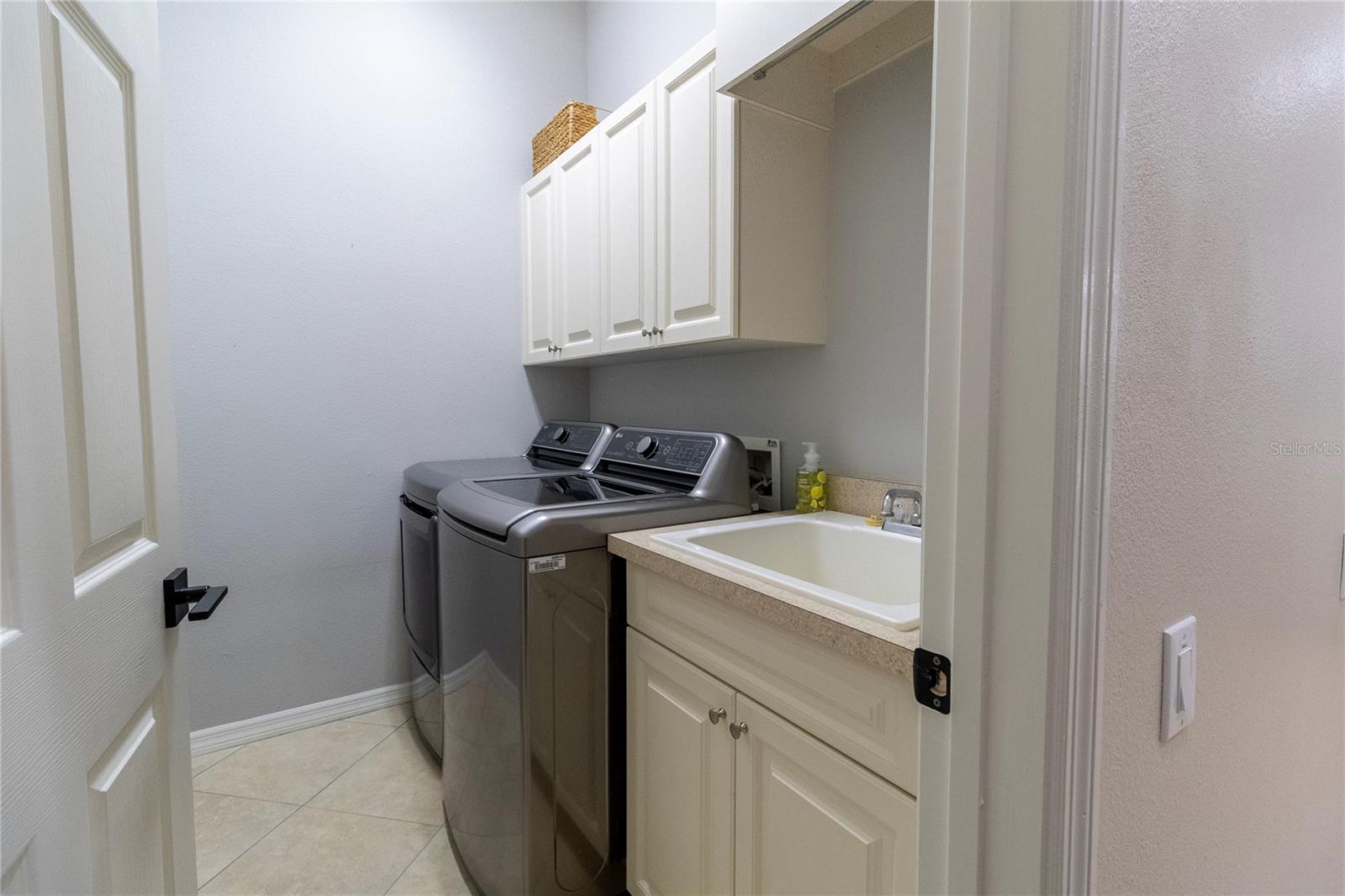 12709 PENGUIN DR — photo 22
