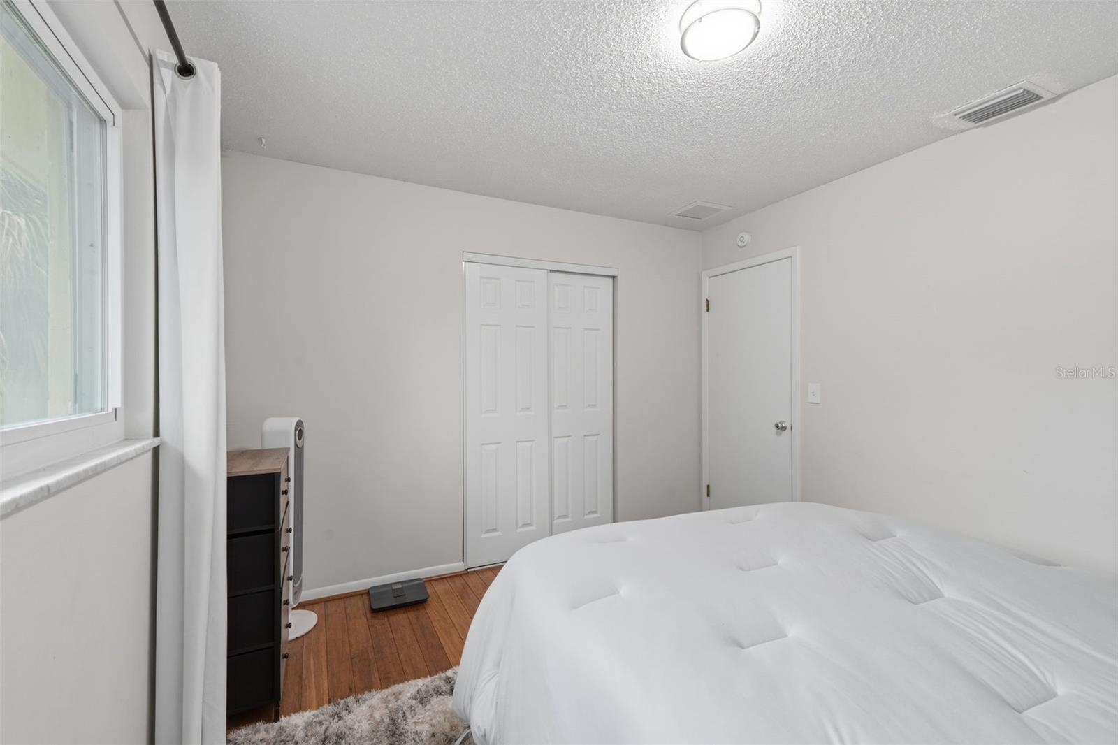 205 SE MONROE CIR N — photo 18