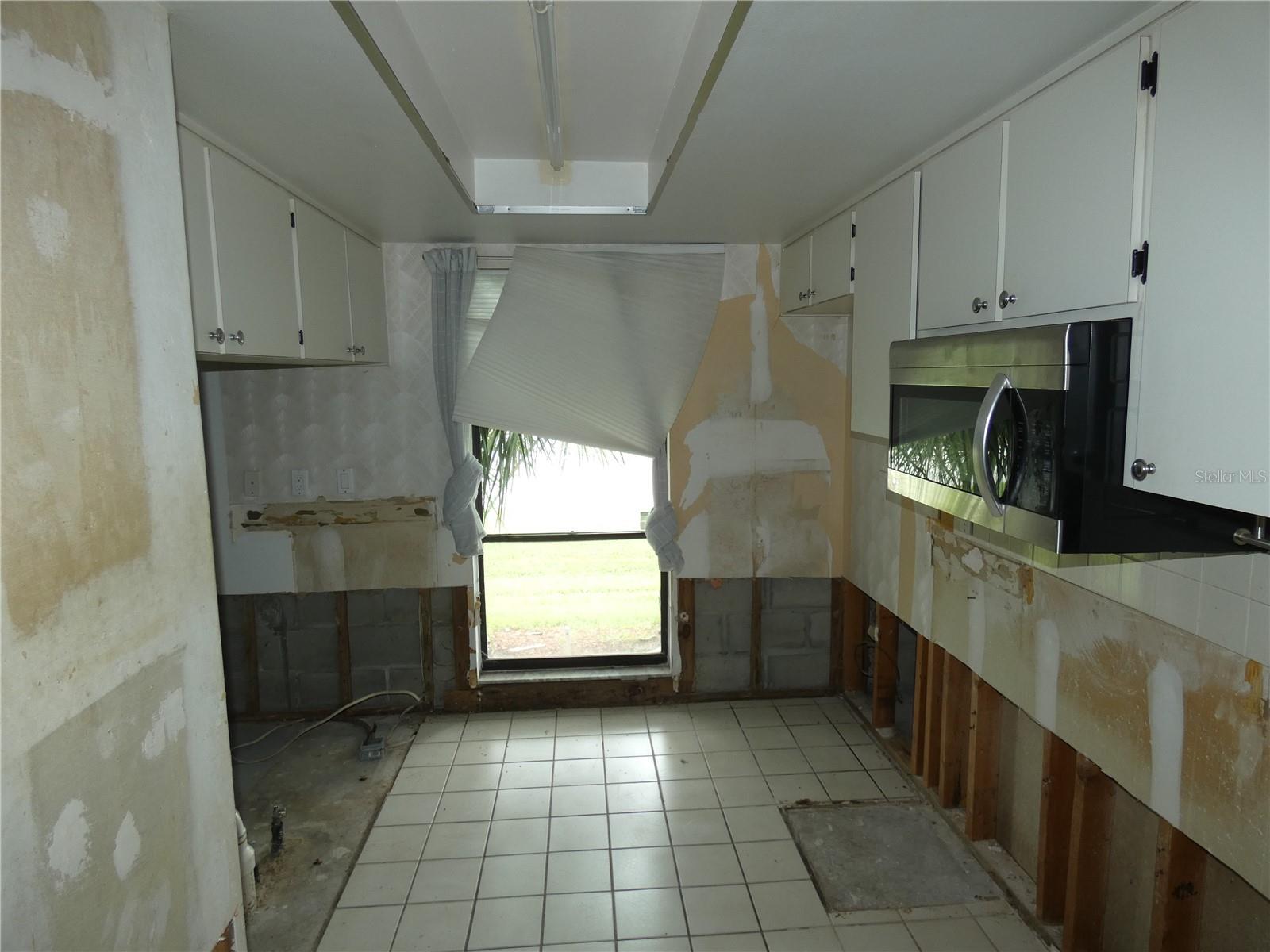 6730 BEACH BLVD — photo 4