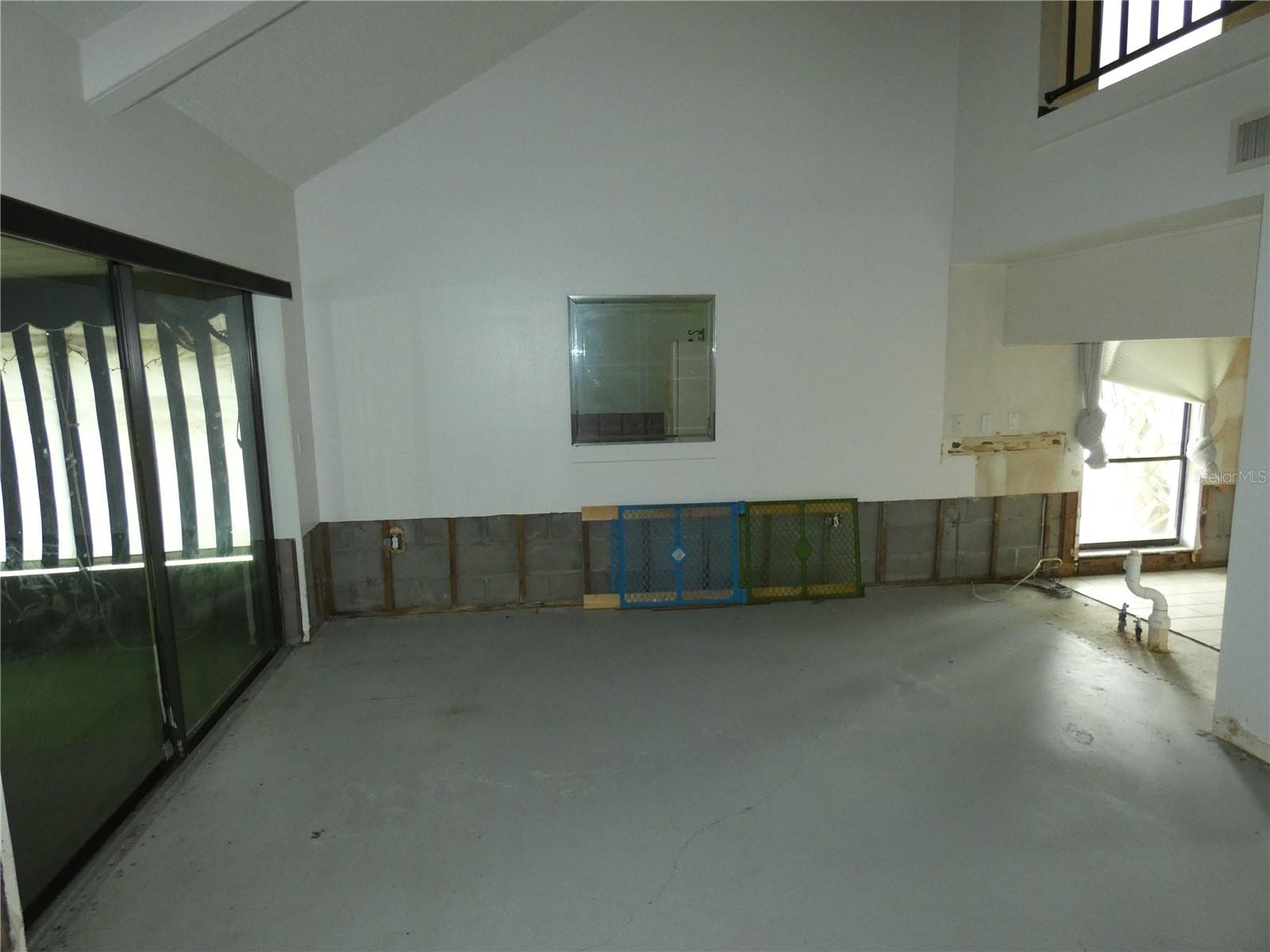 6730 BEACH BLVD — photo 9