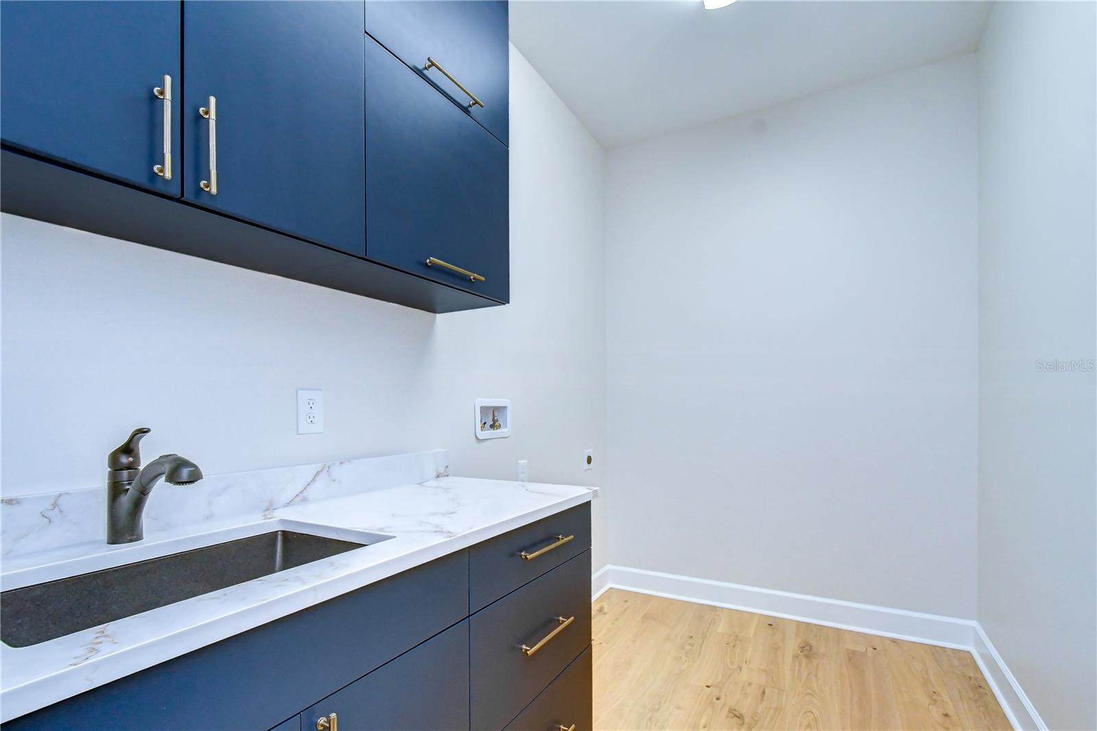 7303 S FITZGERALD ST — photo 40