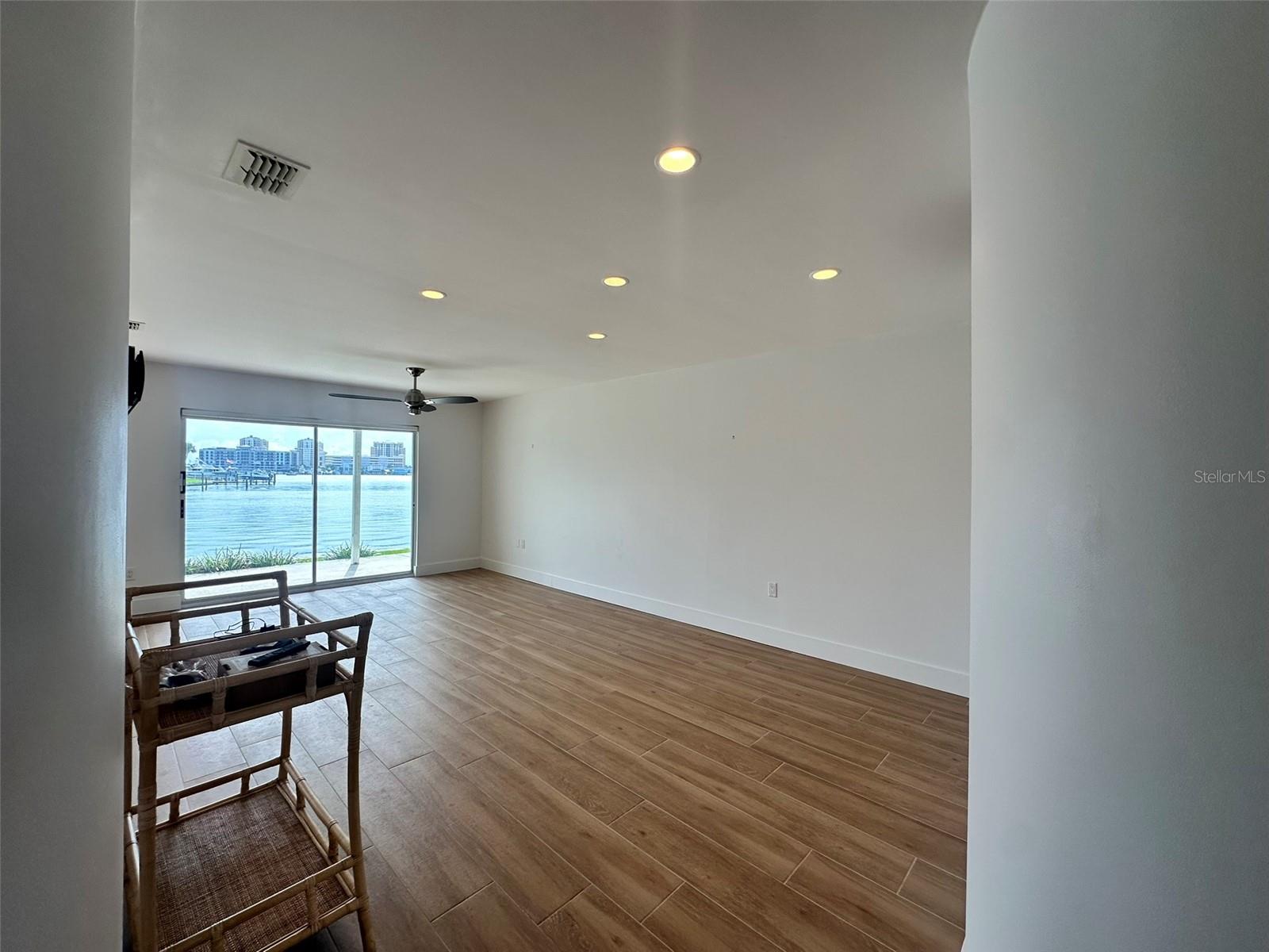 400 LARBOARD WAY #105 — photo 9