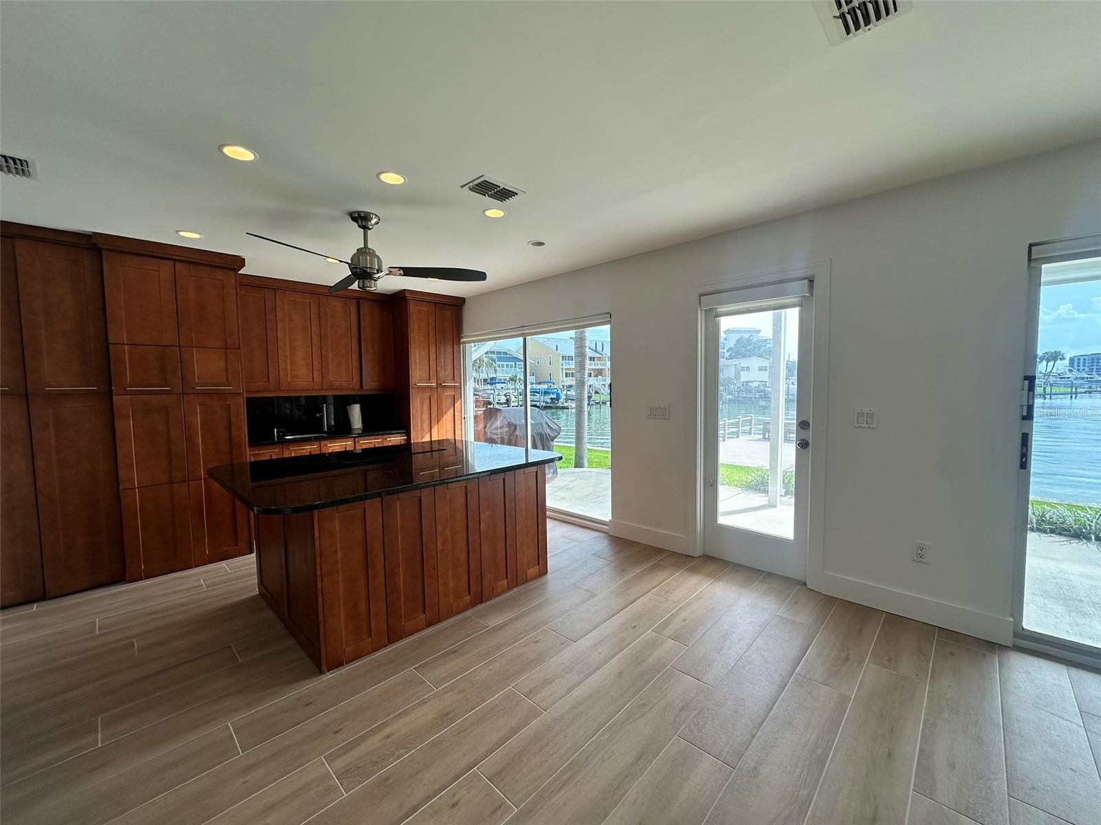 400 LARBOARD WAY #105 — photo 6