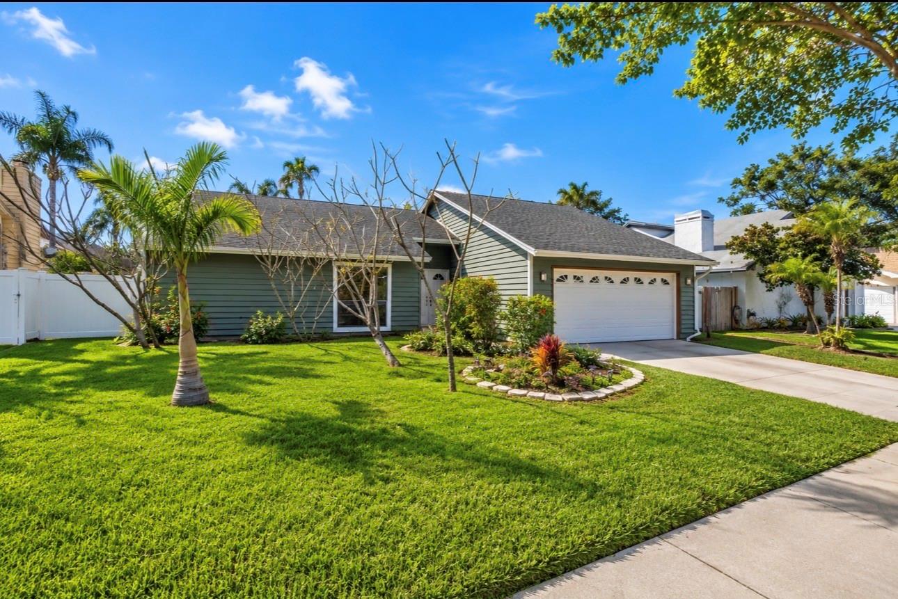 10906 AUTUMN OAK PL — photo 37