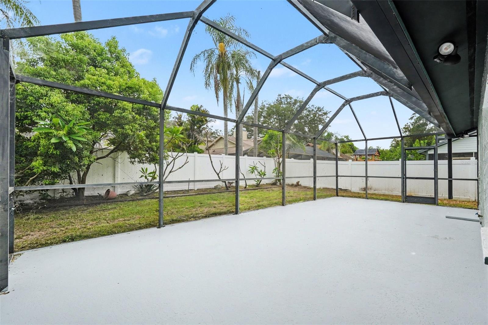 10906 AUTUMN OAK PL — photo 32
