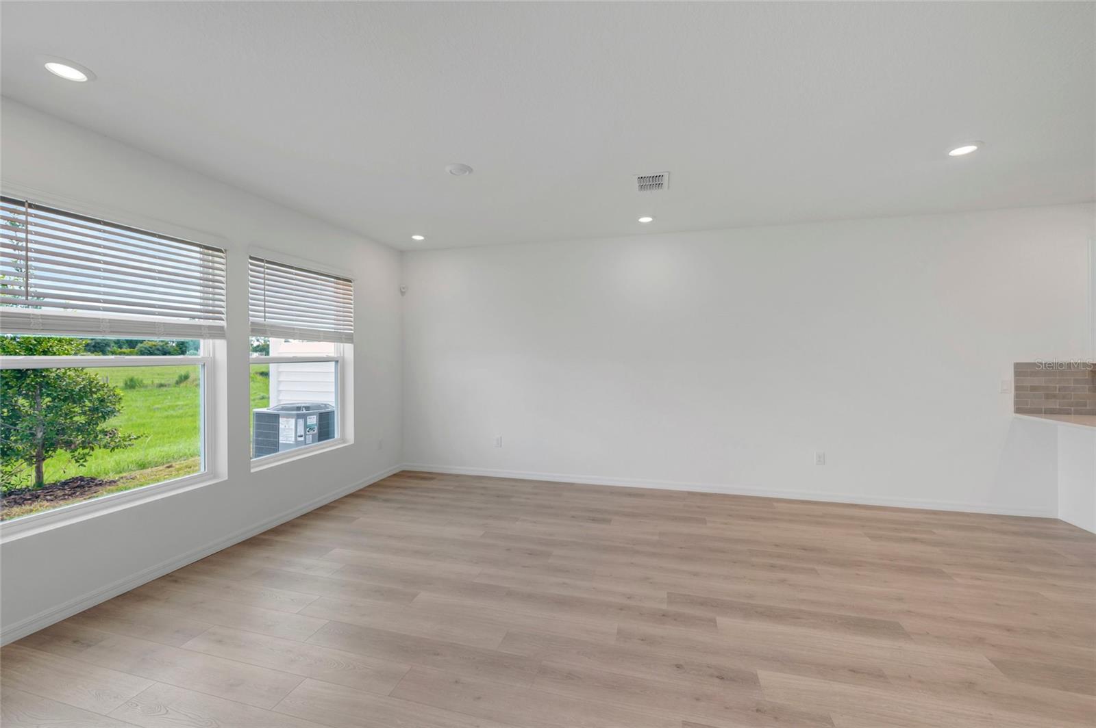 6416 JENSEN VIEW AVE — photo 7