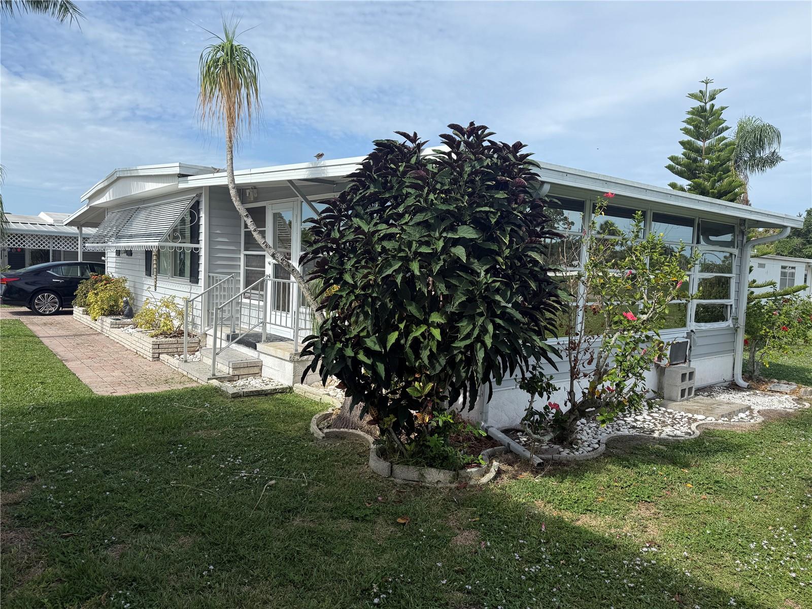 5640 FORSYTHIA RD — photo 14