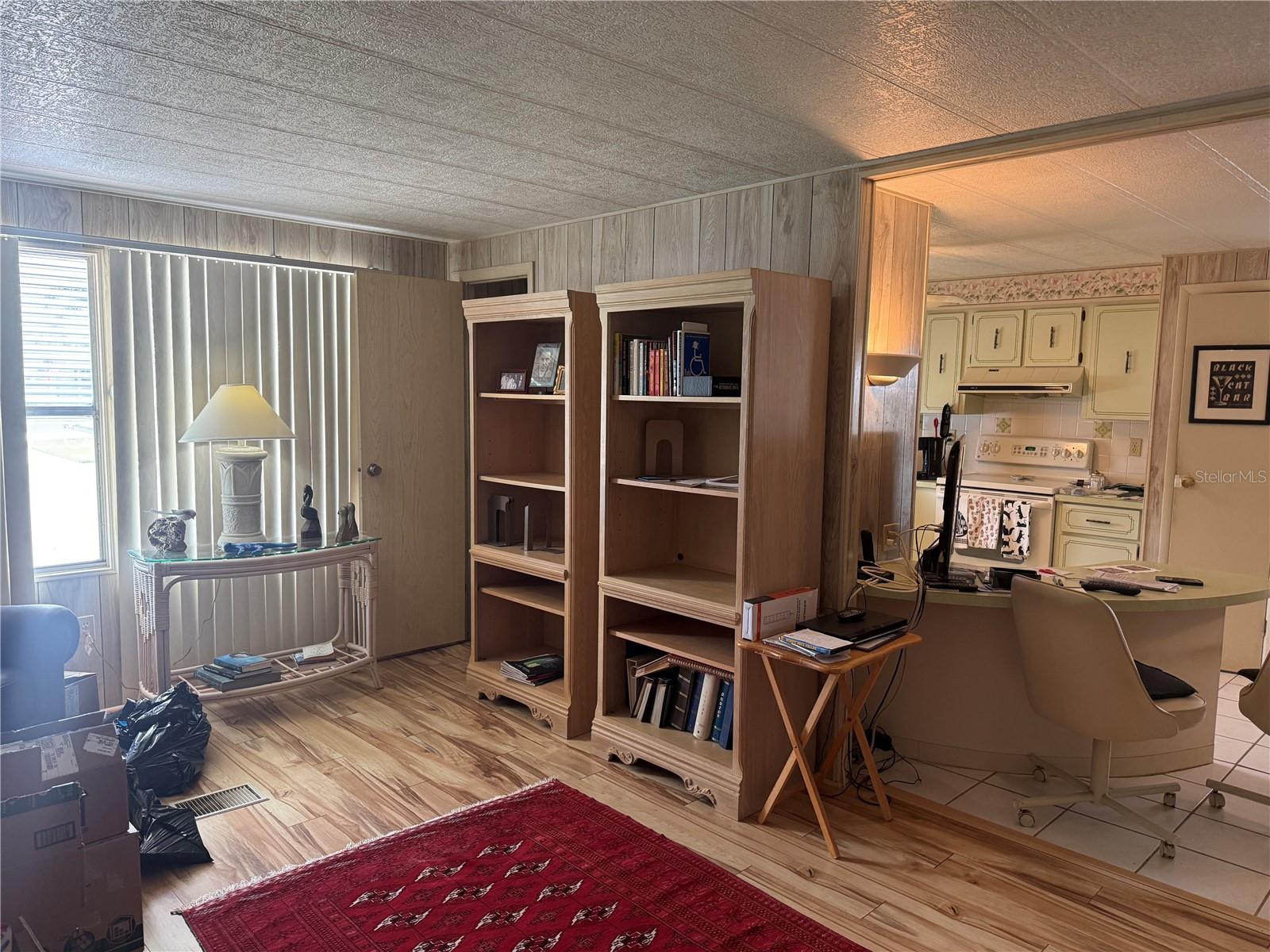 5640 FORSYTHIA RD — photo 4