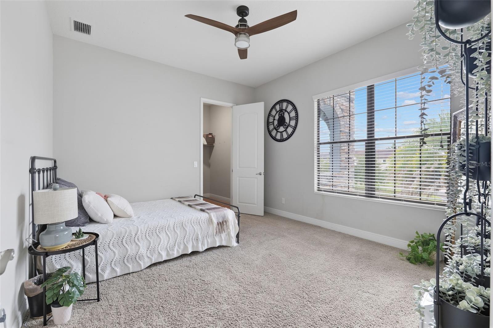 5167 LAKECASTLE DR — photo 38