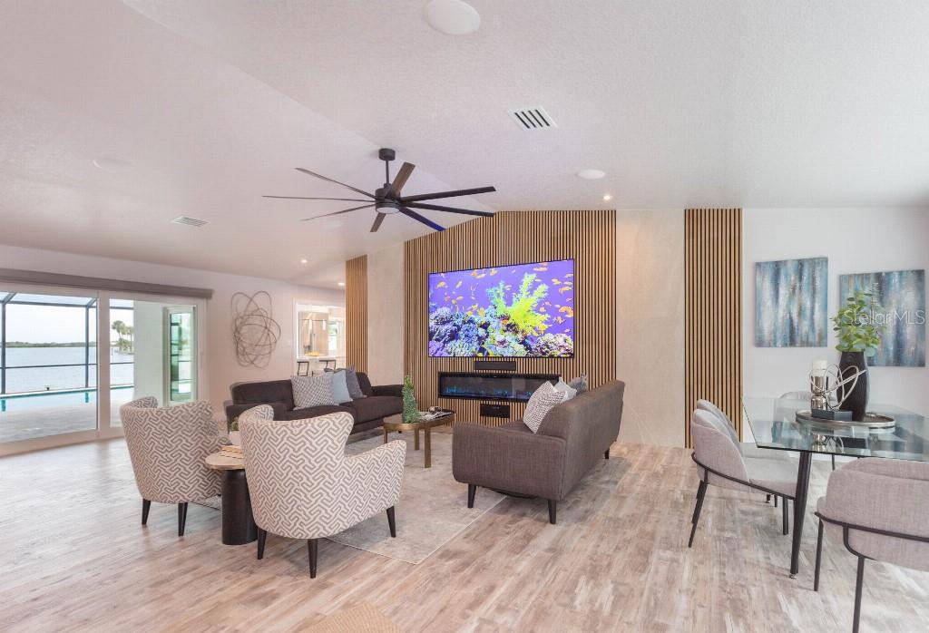 306 BUTTONWOOD LN — photo 24