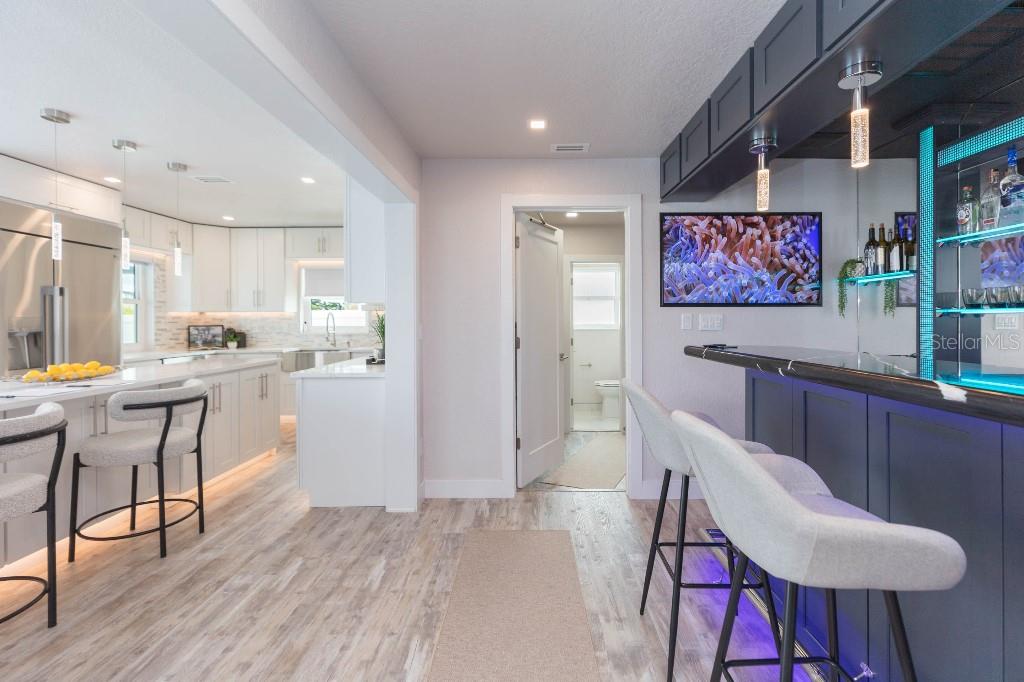 306 BUTTONWOOD LN — photo 21