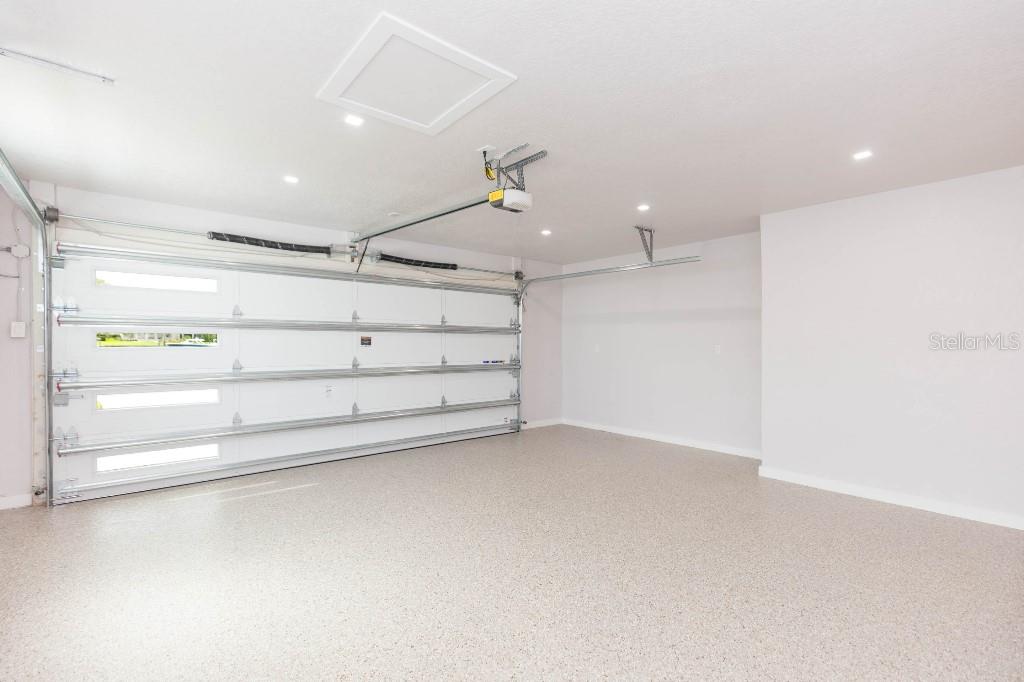 306 BUTTONWOOD LN — photo 19