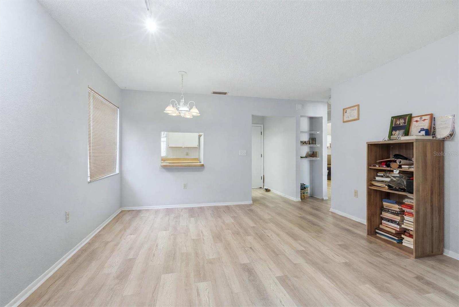 5063 VILLAGE GARDENS DR #9 — photo 11