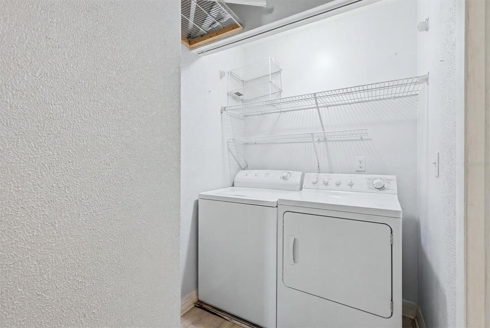 5063 VILLAGE GARDENS DR #9 — photo 21