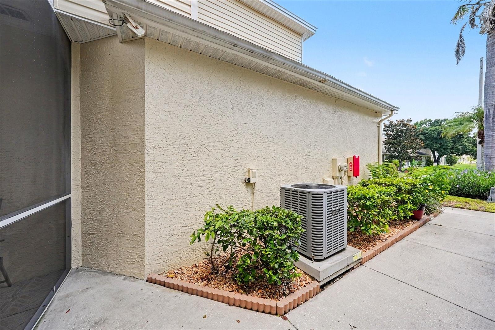1050 STARKEY RD #2403 — photo 20
