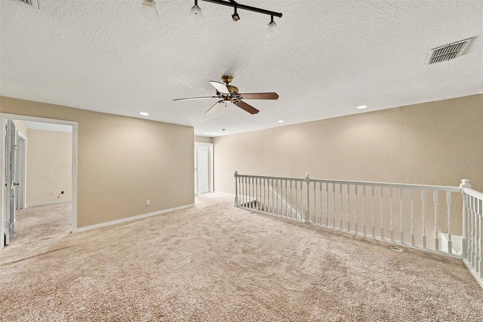 1050 STARKEY RD #2403 — photo 13