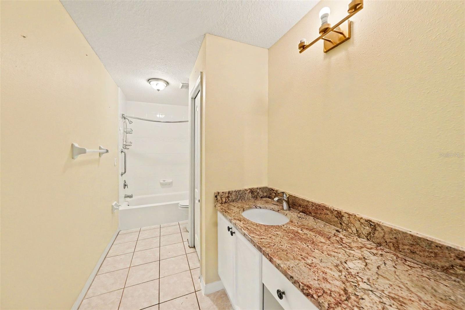 1050 STARKEY RD #2403 — photo 14
