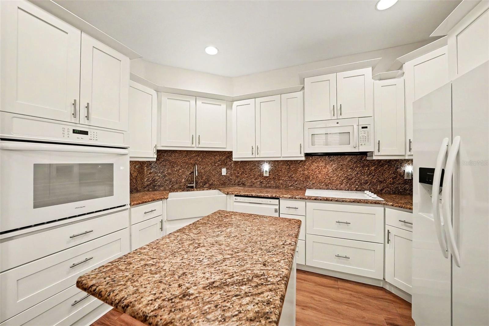 1050 STARKEY RD #2403 — photo 6